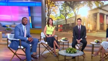 A.L.C. Taylor Top porté par Rebecca Jarvis tel que vu dans Good Morning America le 28 juin 2023