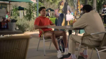 Birkenstock Essentials Arizona Waterproof Slide Sandalia usada por Andre Johnson, Jr. (Marcus Scribner) como se ve en grown-ish (S06E01)
