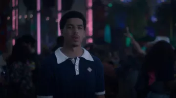 Casablanca Laurel Velour Track Pants usados por Andre Johnson, Jr. (Marcus Scribner) como se ve en grown-ish (S06E01)