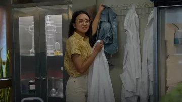 Camisa Madewell Hilltop en piccola Floral usada por Luna (Rachel Marsh) como se ve en Unstable (S01E02)