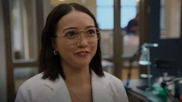 Madewell Edged Chunky Small Hoop Earrings worn by Luna (Rachel Marsh) as seen in Unstable (S01E05)