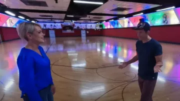 Ann Taylor Draped Sleeve V-Neck Top worn by Jamie Yuccas as seen in CBS Mornings on June 30, 2023