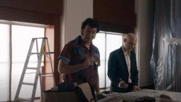 Chemise Prada à manches courtes en soie portée par Jesse Gemstone (Danny McBride) comme on le voit dans The Righteous Gemstones (S03E02)