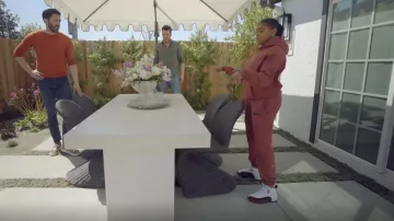 Jordan x A Ma Maniére Air Jordan 12 Baskets blanches portées par Taraji P. Henson vues dans Celebrity IOU (S06E07)