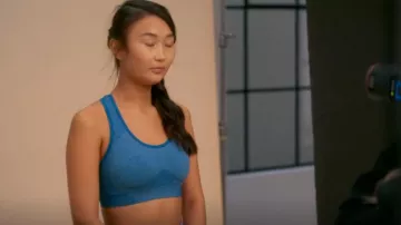 Gymshark Seam­less Sports Bra as seen in Glow Up: Britain's Next Make-Up Star (S04E01)