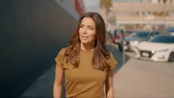 Lululemon Heavyweight Cotton T Shirt Body porté par Eva Longoria vu dans Eva Longoria: Searching for Mexico (S01E04)