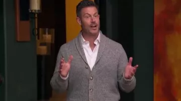 Brunello Cucinelli Grey Cardigan Suéter usado por Jesse Palmer como se ve en The Bachelorette (S20E02)
