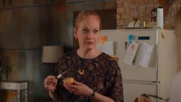 Vitrine Designs Sunburst necklace Black Copper Turquoise worn by Margie (Chelah Horsdal) as seen in Firefly Lane (S02E16)