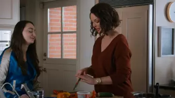 Vince Weekend V Neck Cashmere Sweater worn by Tully Hart (Katherine Heigl) as seen in Firefly Lane (S02E16)