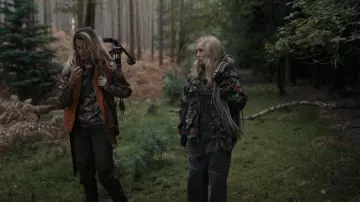 Swiss Super Field Jacket M70 Alpenflage worn by Villanelle (Jodie Comer) as seen in Killing Eve (S04E07)