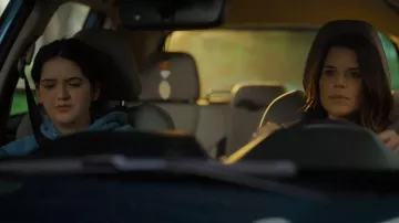 Champion Reverse Weave Garment Dyed Light Blue worn by (Krista Warner) as seen in The Lincoln Lawyer (S01E04)