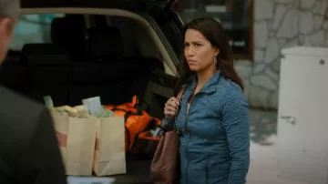 Lululemon Forme Jacket worn by Gloria Dayton (Fiona Rene) as seen in The Lincoln Lawyer (S01E05)