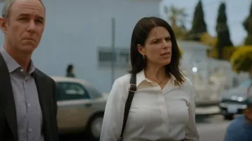 Theory Classic Fitted Shirt worn by Maggie McPherson (Neve Campbell) as seen in The Lincoln Lawyer (S01E05)