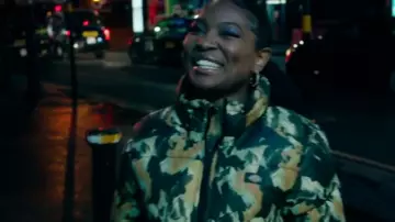 Dickies Craft­ed Camo Down Jack­et worn by Vita Champion (Déja J Bowens) as seen in Champion (S01E07)