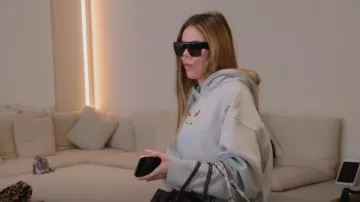 Lunettes de soleil Céline Purevision portées par Khloé Kardashian dans The Kardashians (S03E07)