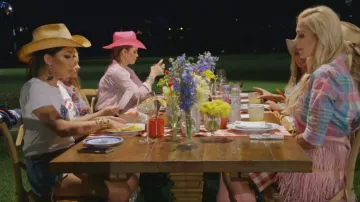 Jupe à franges Msgm portée par Kameron Westcott vue dans The Real Housewives of Dallas (S05E07)