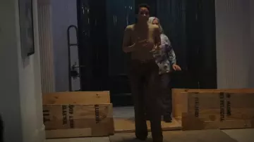 Ralph Lauren Pantalones a cuadros usados por Jordan King (Nathalie Emmanuel) como se ve en Die Hart (S02E07)