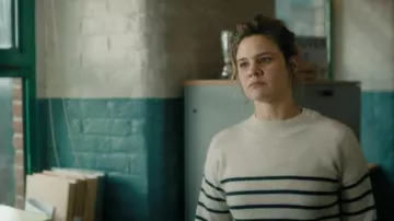The sailor sweater worn by Céline Hazan (Marie Denarnaud) in HPI : High Intellectual Potential (S02E03)