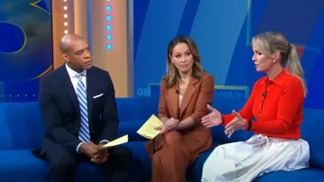 Proenza Schouler White Label Ribbed-Knit Cardigan worn by Jennifer Ashton as seen in Good Morning America on July 10, 2023