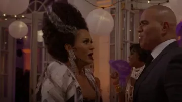 Theia Jewelry Light­en­ing Bolt Stud Ear­rings worn by Lisa Todd Wexley (Nicole Ari Parker) as seen in And Just Like That… (S02E05)