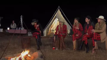 Chanel Calfskin Quilted CC High Boots 37.5 Marrón usado por Tamra Judge como se ve en The Real Housewives of Orange County (S17E06)