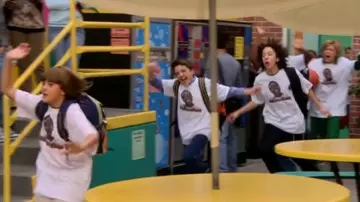 Cookie's Tour T-Shirt worn by Martin Qwerly (Tylor Chase) in Ned's Declassified School Survival Guide (S01E13)