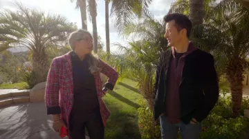 Forever 21 Pink Tweed Blazer usado por Jasmine Roth como se ve en Barbie Dreamhouse Challenge (S01E01)