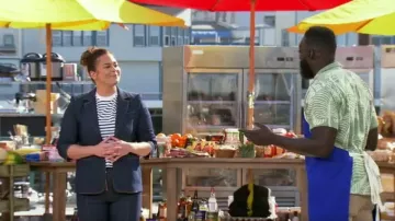 Cinq à Sept Denim Khloe Blazer usado por Antonia Lofaso como se ve en Beachside Brawl (S02E01)