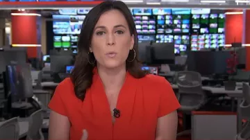 Elie Tahari Contour Zip Dress worn by Hallie Jackson as seen in Today on  July 17, 2023