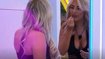 Shein Halter Robe portée par Jess Harding vue dans Love Island (S10E42)