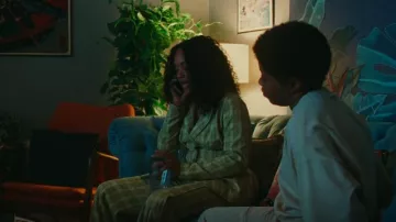 Topshop Off Shoul­der Suit worn by Rashida (Kiersey Clemons) as seen in Swarm (S01E07)