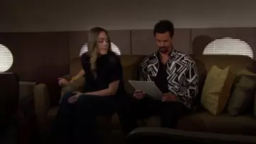 Chaqueta geométrica Jacquard de Zara usada por Thomas Forrester (Matthew Atkinson) como se ve en The Bold and the Beautiful el 26 de junio de 2023