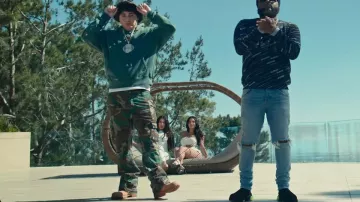 Gallery Dept. Green Camo LA Flare Cargo Pantalones usados por OhGeesy en sus Juegos Feat. Bino Rideaux & 03 Greedo [Official Music Video]