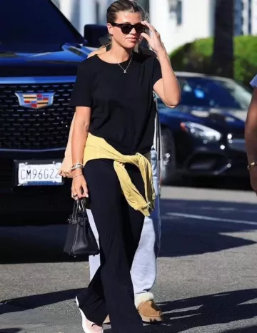 Bottega Veneta Bv1120S Sunglasses worn by Sofia Richie in Beverly Hills on July 20, 2023