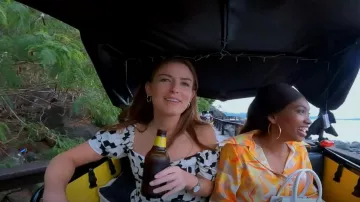 H&M Cream Pat­terned Top as seen in Below Deck Down Under (S01E17)