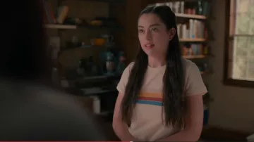 Madewell Hi-Fi Shrunken Tee in Placed Stripe usado por Annie Sullivan (Anneliese Judge) como se ve en Sweet Magnolias (S03E01)