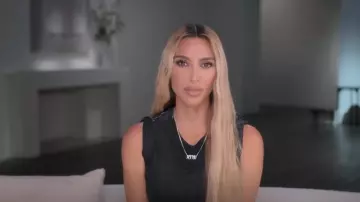 Ruby Stella 14k Gold Di­a­mond Puffer Name­plate worn by Kim Kardashian as seen in The Kardashians (S03E09)