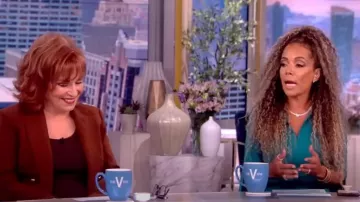 Oscar de la Renta Belted Wool-Blend Knee-Length Dress worn by Sunny Hostin as seen in The View on July 19, 2023