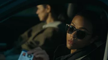 Ray-ban RB4171 Erika Lunettes de soleil portées par Joe (Zoe Saldana) comme on le voit dans Special Ops: Lioness (S01E02)