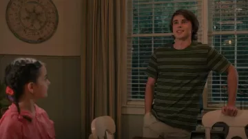 T-shirt rayé vert Levi’s porté par Kyle Townsend (Logan Allen) vu dans Sweet Magnolias (S03E08)