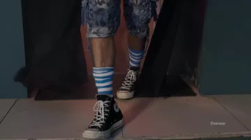 Converse Hi Top baskets en noir portées par Alex Walker (Christian Kane) comme on le voit dans Almost Paradise (saison 2 épisode 2)