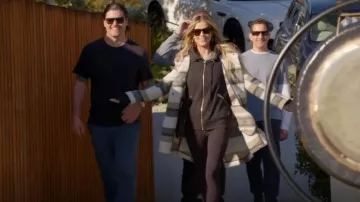 Steve Madden Ryker Chaqueta usada por Christina Hall como se ve en Christina on the Coast (S05E08)