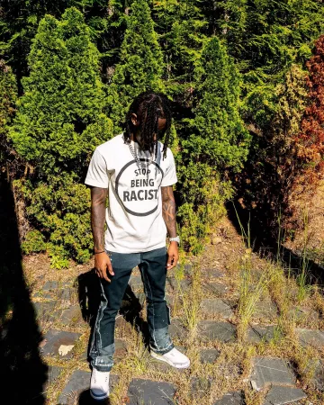 Gallery Dept. Navy LA Flare Carpenter Pantalones usados por Kai Cenat en su cuenta de Instagram @kaicenat