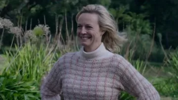 T-shirt à manches longues à col roulé polaire Uniqlo porté par Stella Heikkinen (Marta Dusseldorp) vu dans Bay of Fires (S01E01)