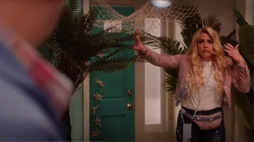 Maje Venise Tweed Jack­et worn by Summer Dutkowsky (Busy Philipps) as seen in Girls5eva (S01E07)