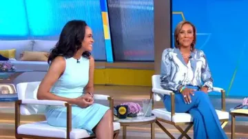 Michael Kors Pantalones acampanados de cintura alta usados por Robin Roberts como se ve en Good Morning America el 27 de julio de 2023