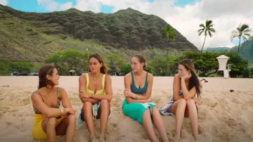 Roxy Love Bralette Bikini Top usado por Maluhia Kinimaka como se ve en Surf Girls Hawai'i (S01E01)