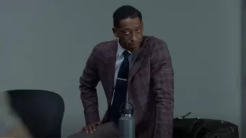 Manteau de sport en laine à carreaux Jack Victor Midland porté par Emory Price (Orlando Jones) vu dans Swagger (S02E02)