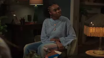 Urban Outfitters BDG Rainbow High Baggy 90s Jeans worn by Jackie Carson (Jordan Rice) as seen in Swagger (S02E02)