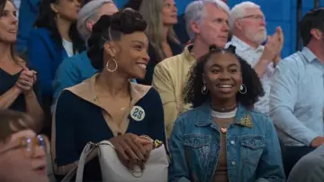 Coach Soft Calf Leather Tali Buck­et worn by Jenna Carson (Shinelle Azoroh) as seen in Swagger (S02E02)